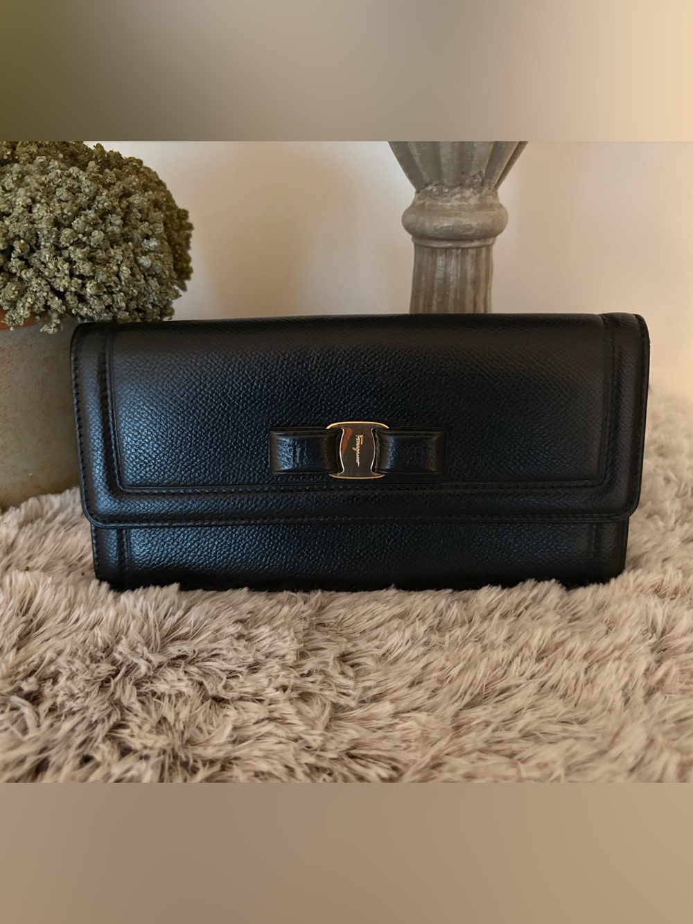 Salvatore Ferragamo Leather Vara Bow Wallet